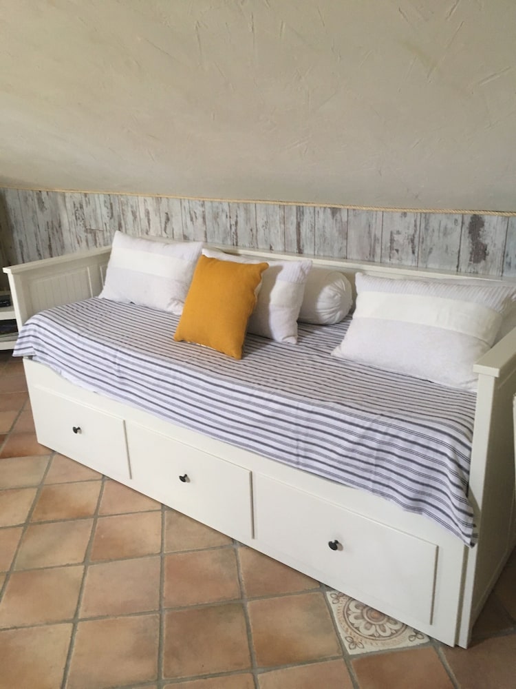 Family Double Room, Ensuite (Jacuzzi) photo 2