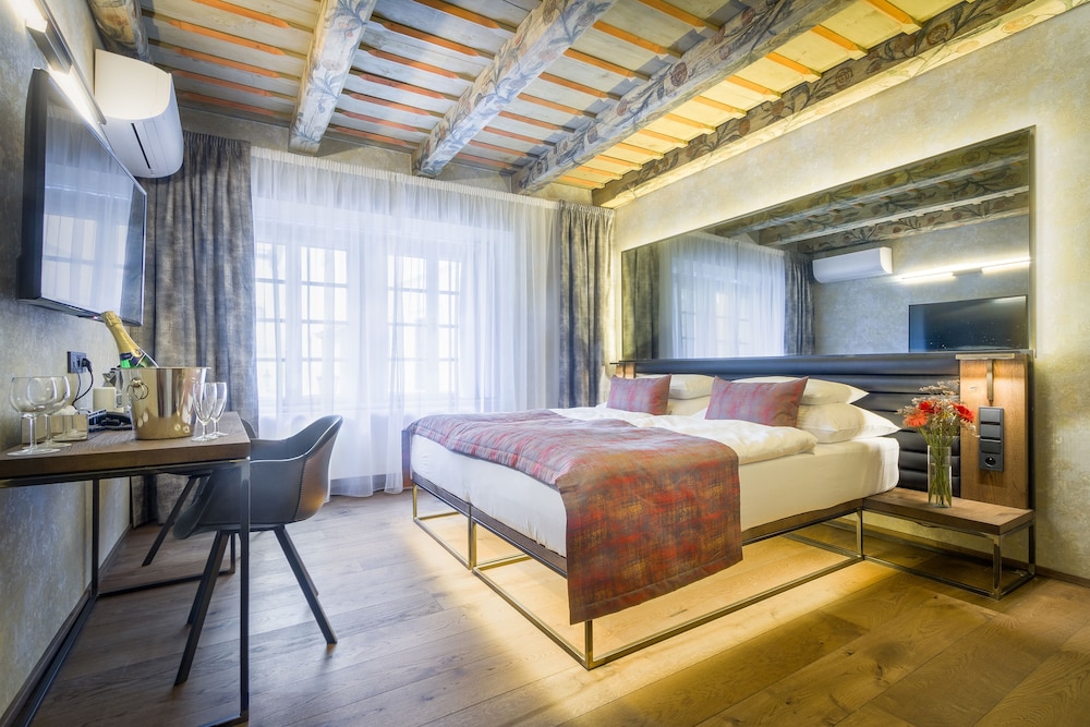 Deluxe Double Room, 1 Queen Bed