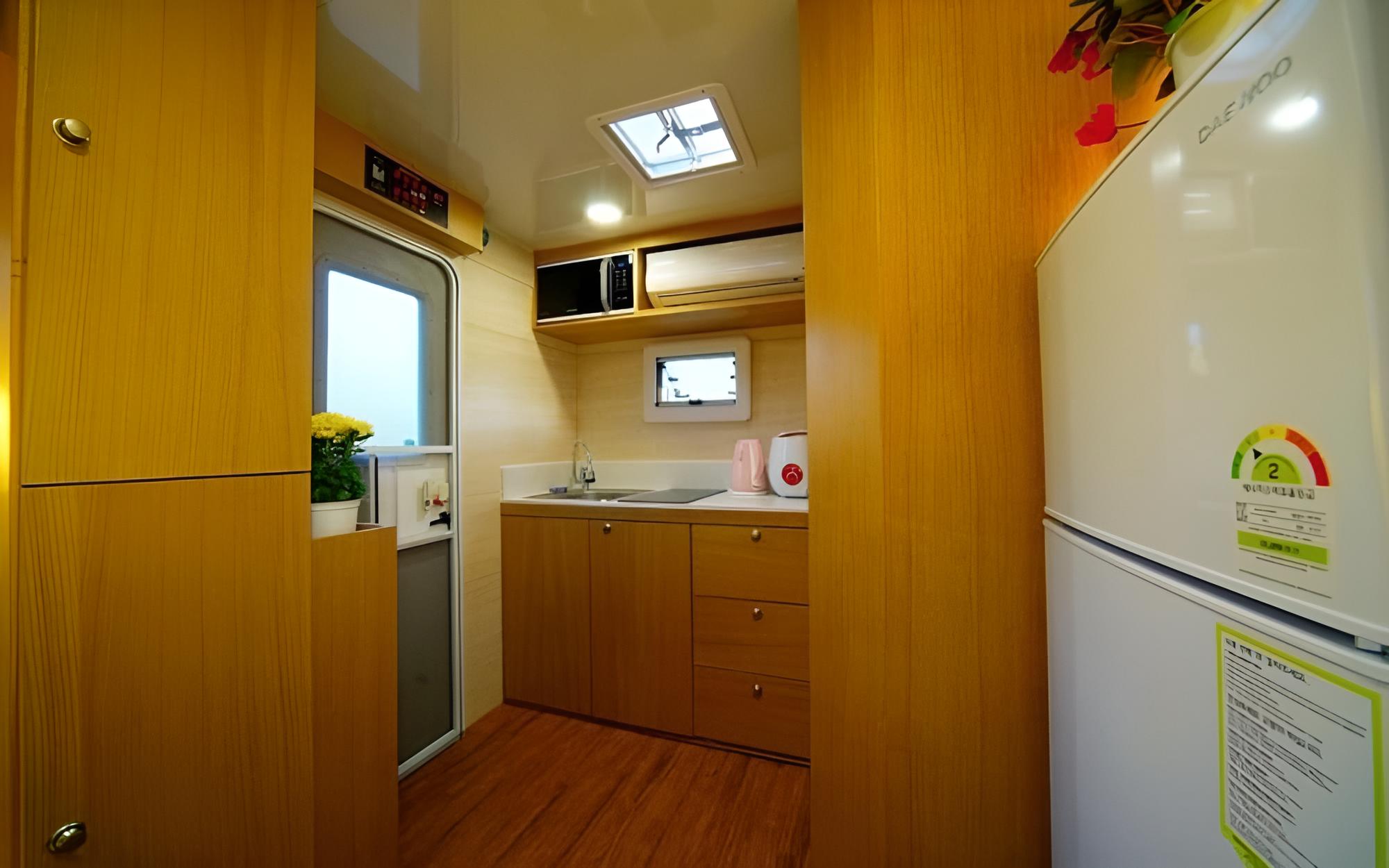 Room (Caravan02) - Photo 13