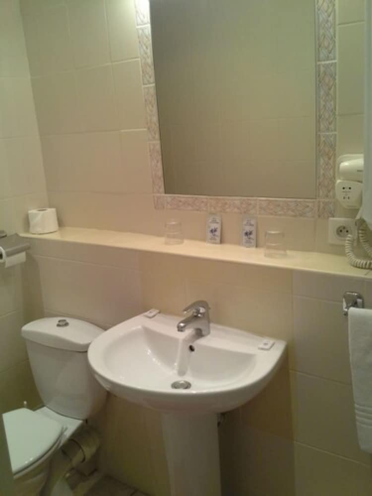 Standard Apartment, 2 Twin Beds - Photo 5