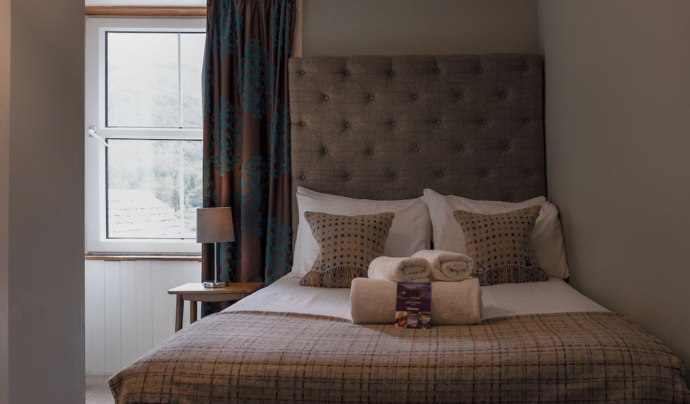 Classic Single Room, 1 Large Twin Bed, Lake View photo 1