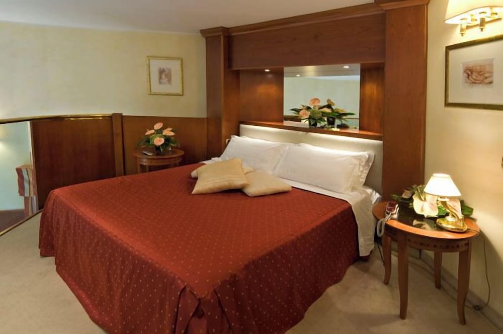 Superior Suite - Photo 1