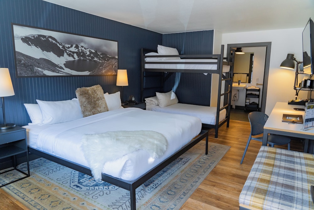 Idlewild: King with Twin Bunks - Photo 1