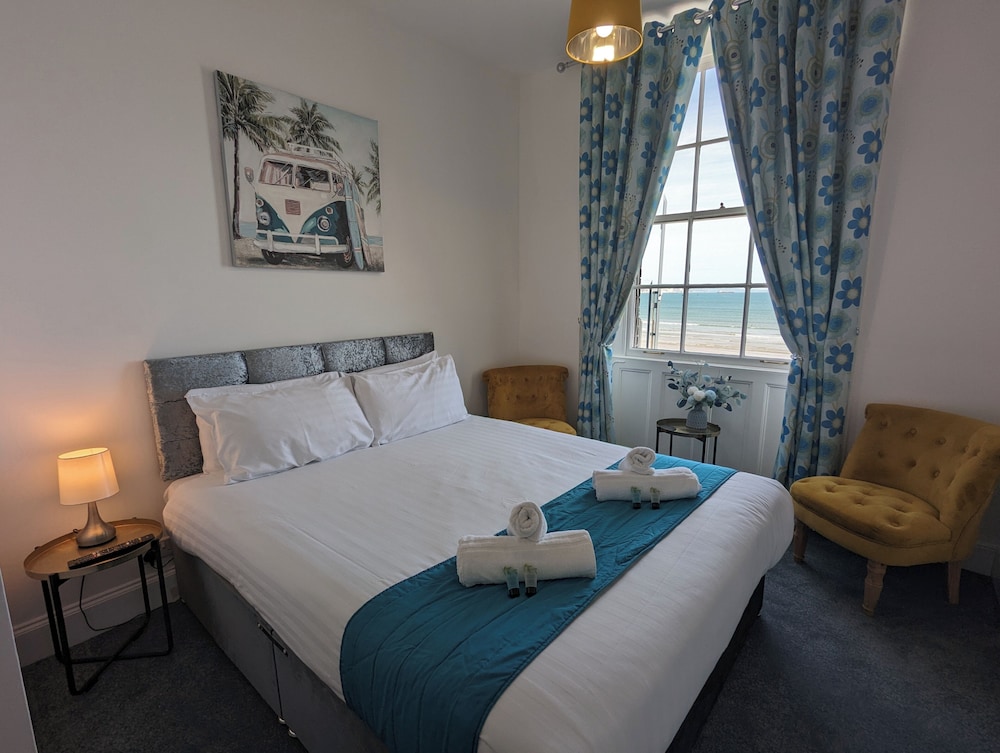 Double Room, Beach View, Beachfront photo 1