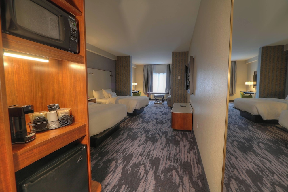 Suite, Multiple Beds