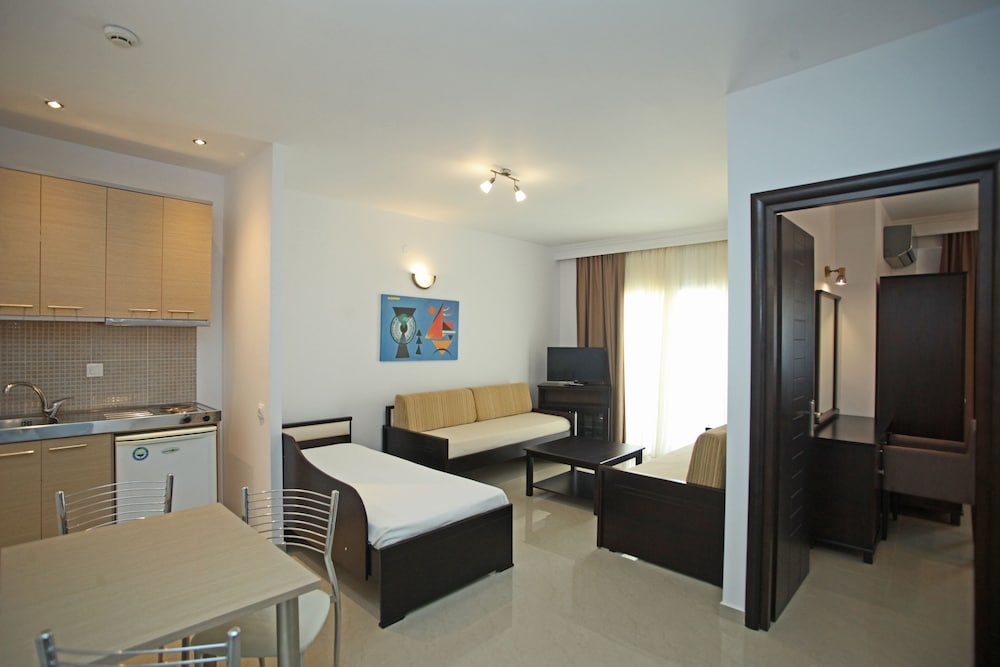 Family Apartment (5 Guests)