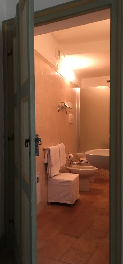 Deluxe Triple Room, 1 Bedroom, Park View, Garden Area photo 2