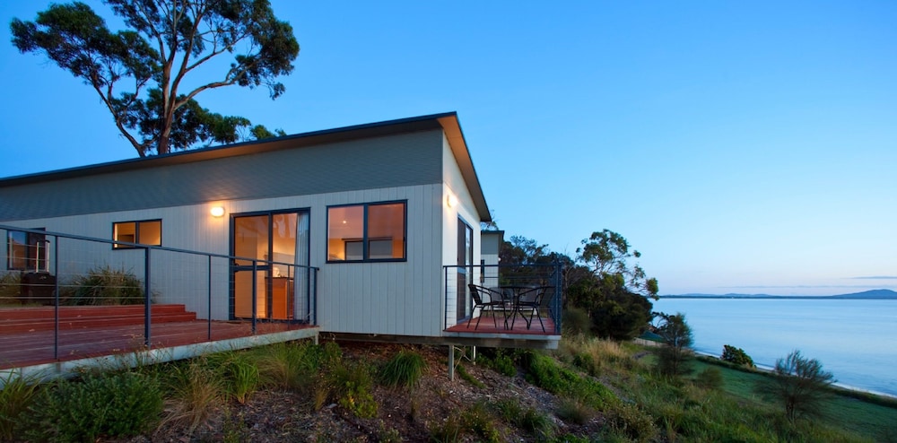Two Bedroom Chalet - Waterfront photo 2