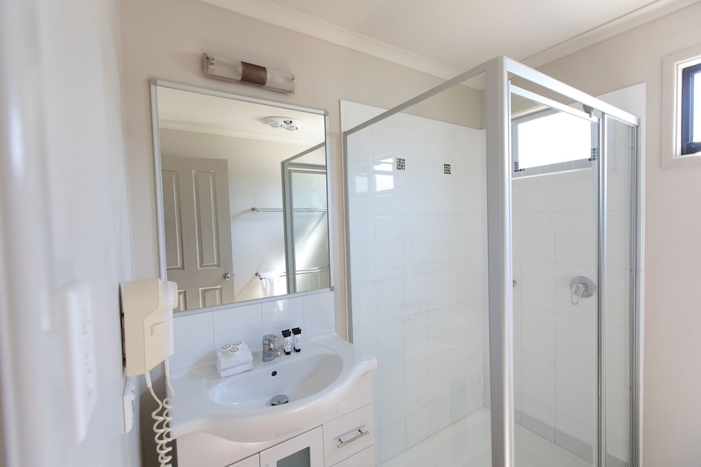 Superior Cabin, 2 Bedrooms, Non Smoking, Balcony (Highset or Garden view) photo 3