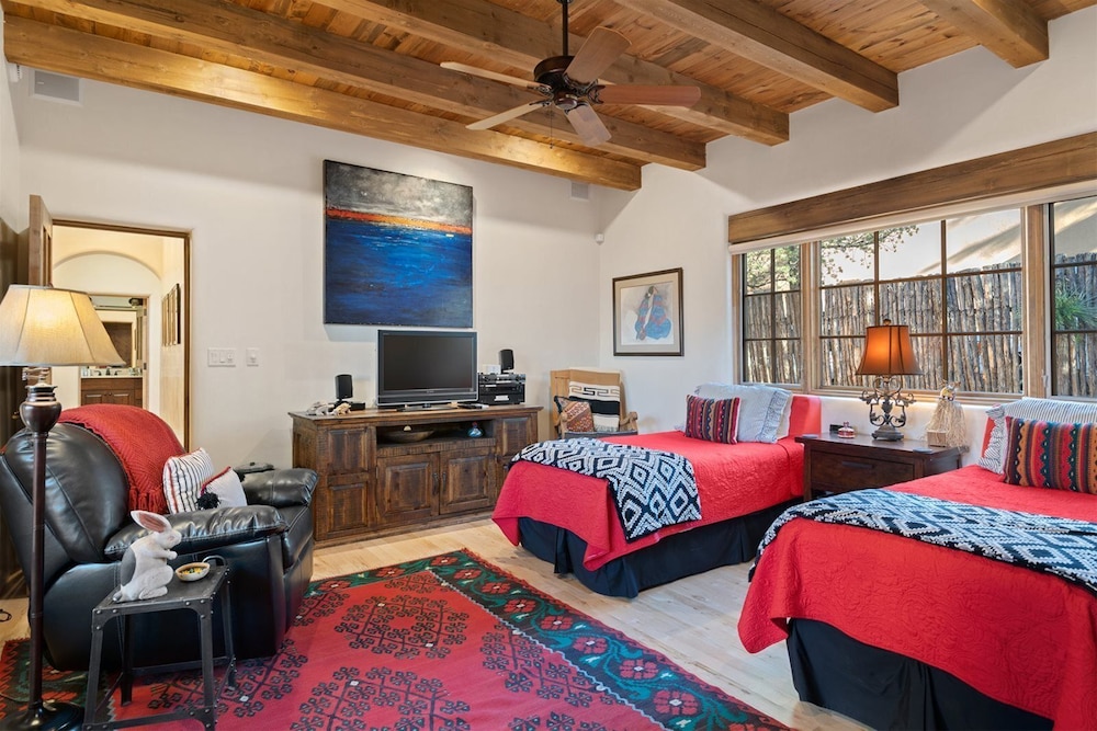 House (Adobe Dream - Luxury East Side Adobe ) photo 3