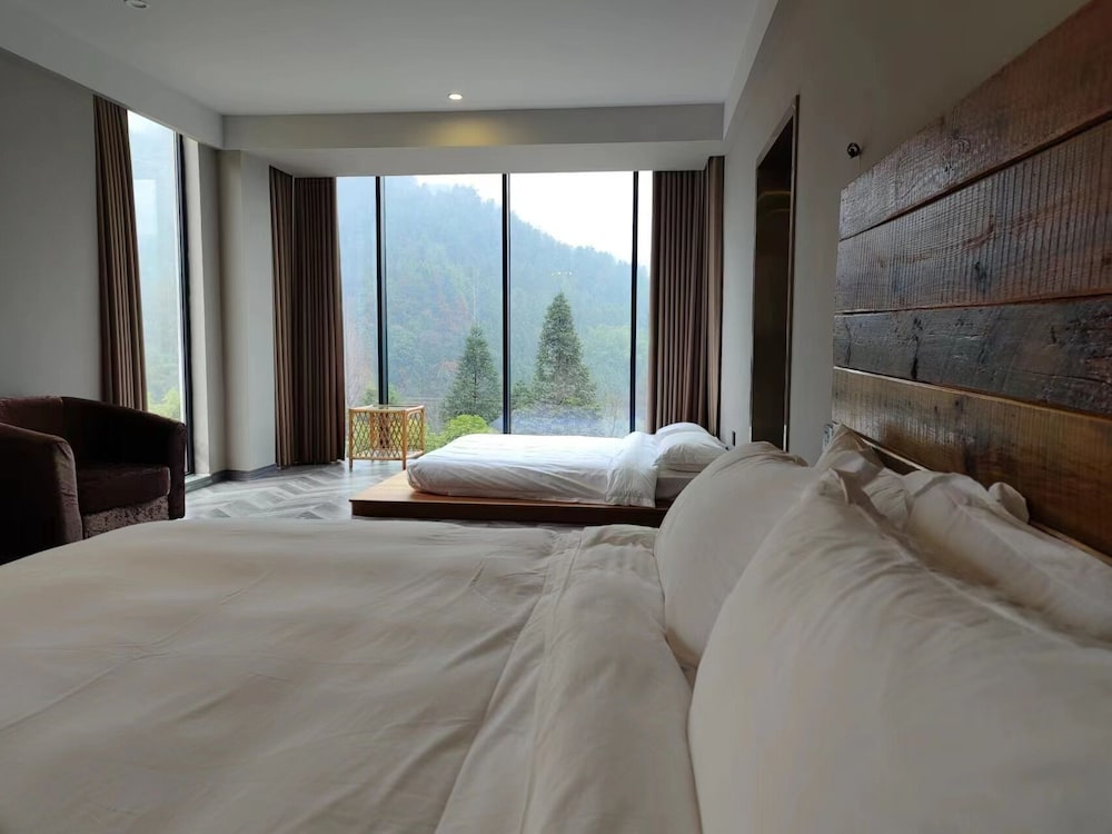 Deluxe Triple Room photo 3