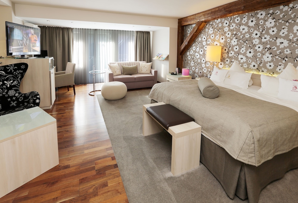 Suite photo 1
