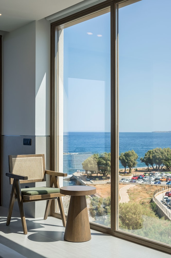 Superior Room Sea View - Photo 11