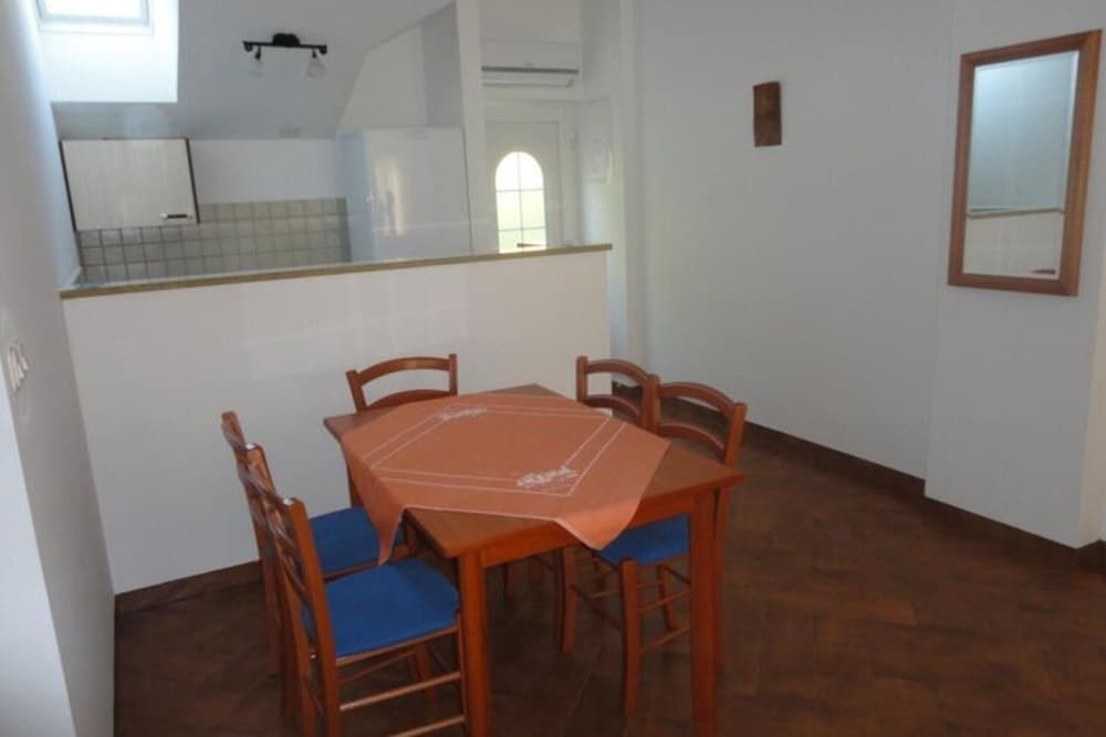 Apartment photo 3