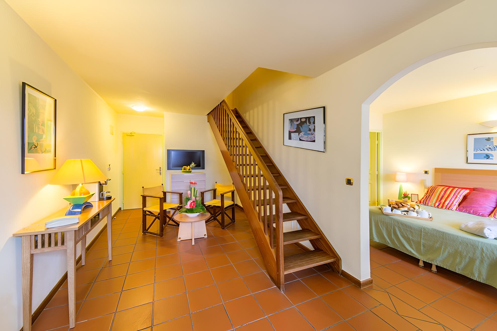 Superior Triple Room, Pool View
