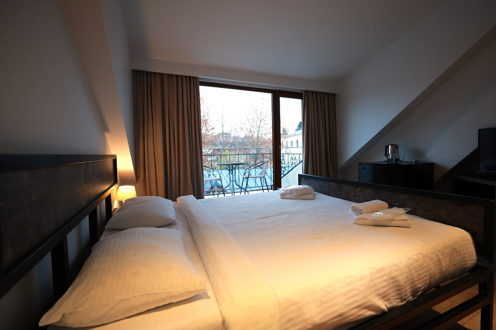 Classic Double Room