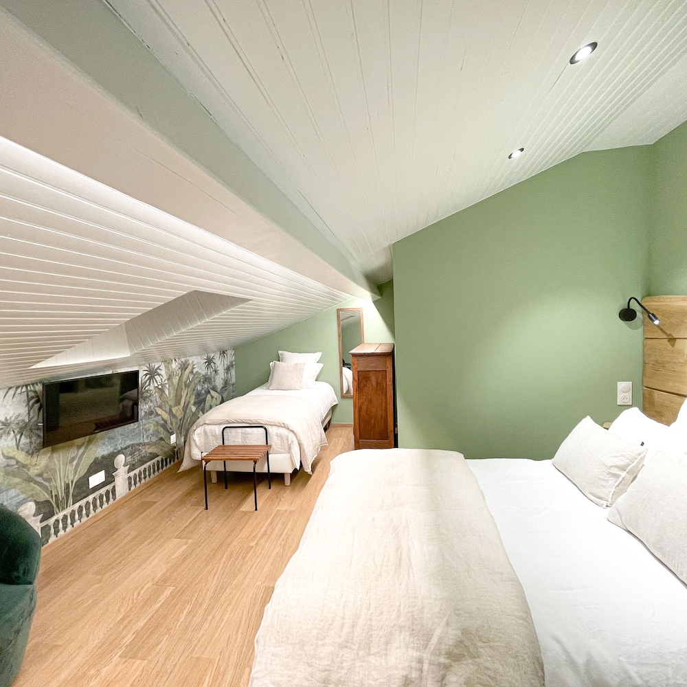 Family Room, Non Smoking, Garden Area photo 1