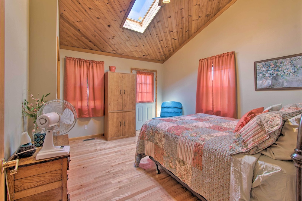 House (4 Bedrooms) photo 2