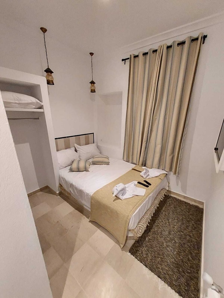 Classic Double Room, 1 Double Bed, City View