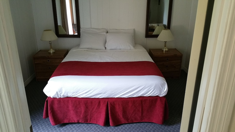 Suite, 1 Bedroom, Lake View