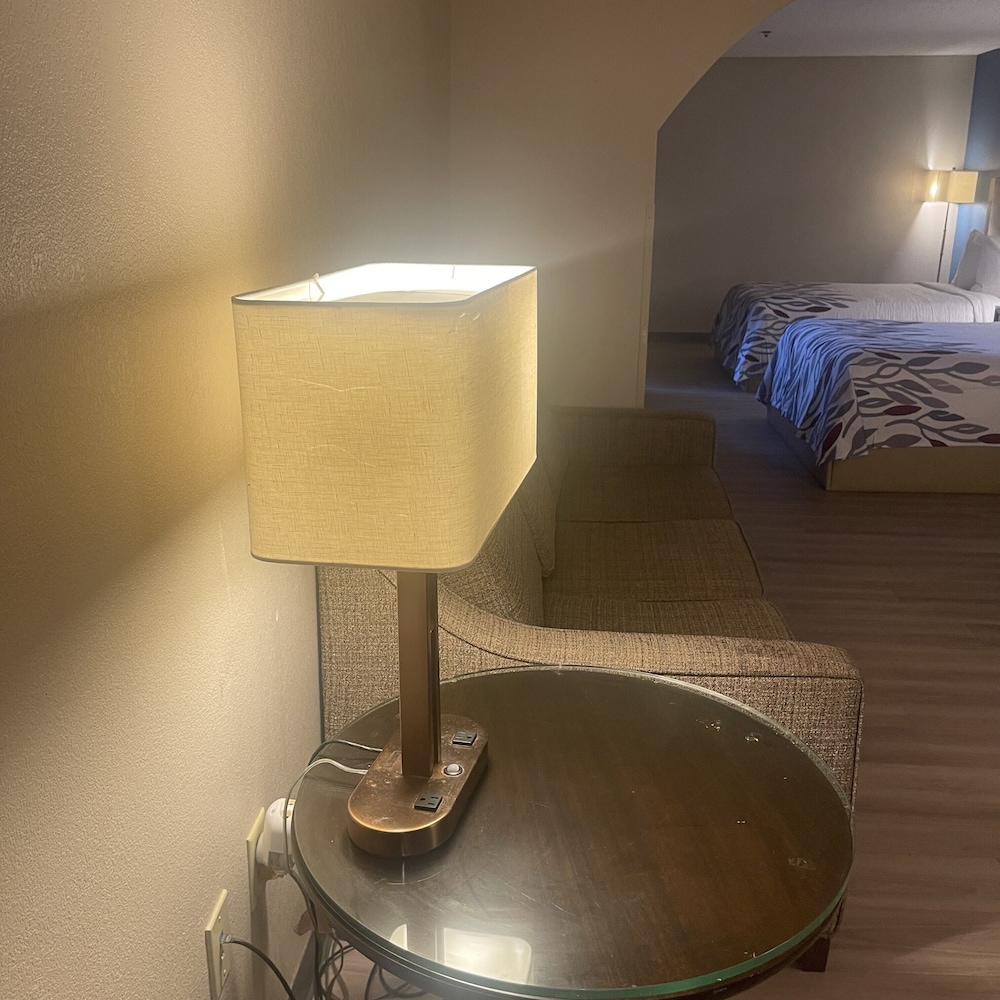 Suite, 2 Double Beds, Non Smoking - Photo 4