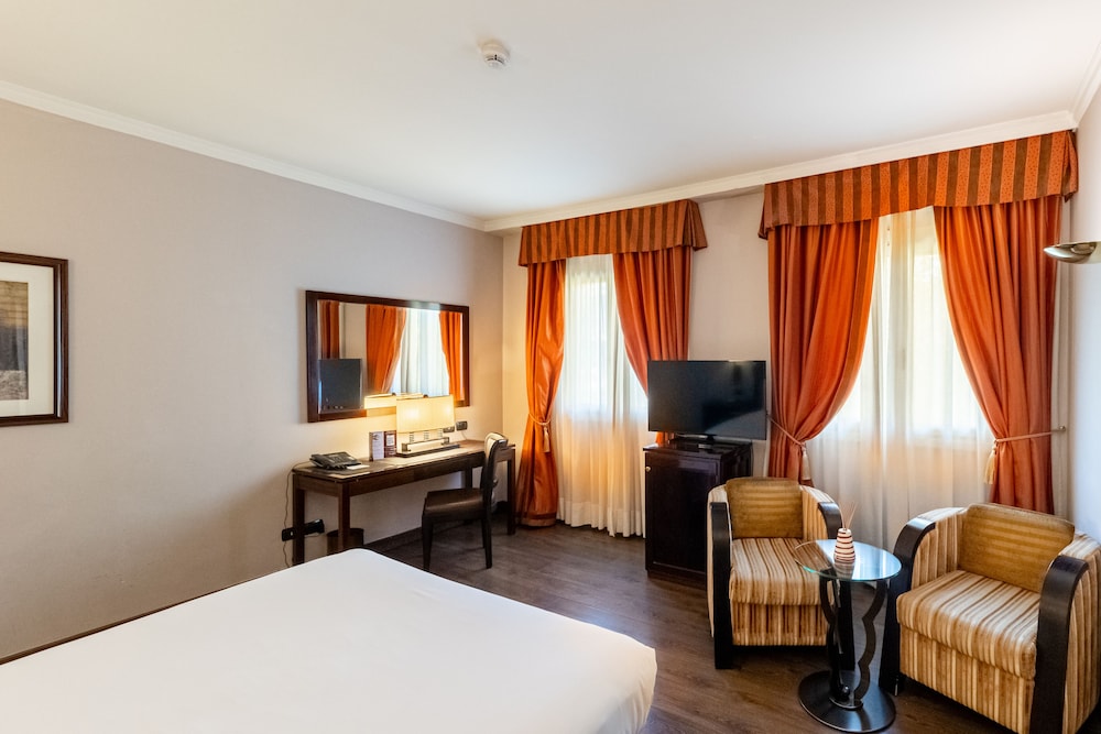 Executive Suite photo 1