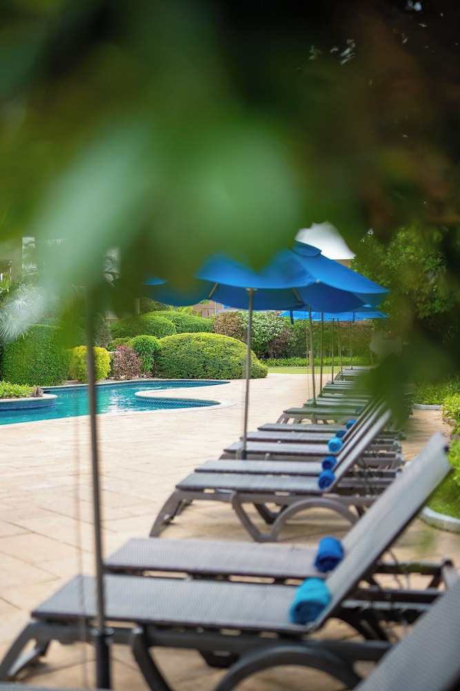 Standard Room, 2 Double Beds, Pool View photo 3