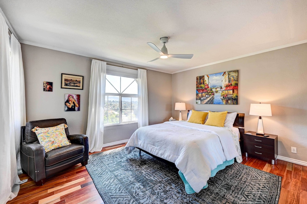 House (2 Bedrooms) photo 2