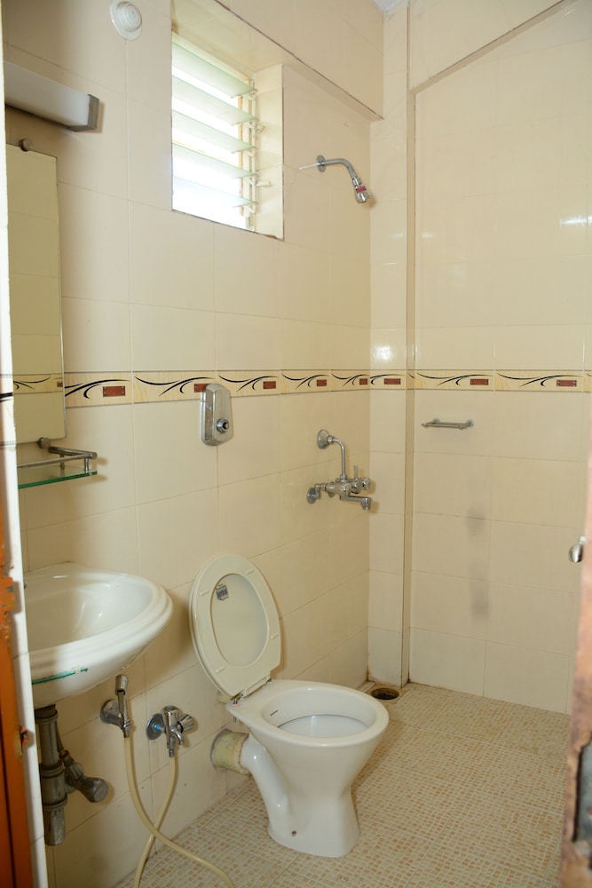 Deluxe Twin Room - Photo 2
