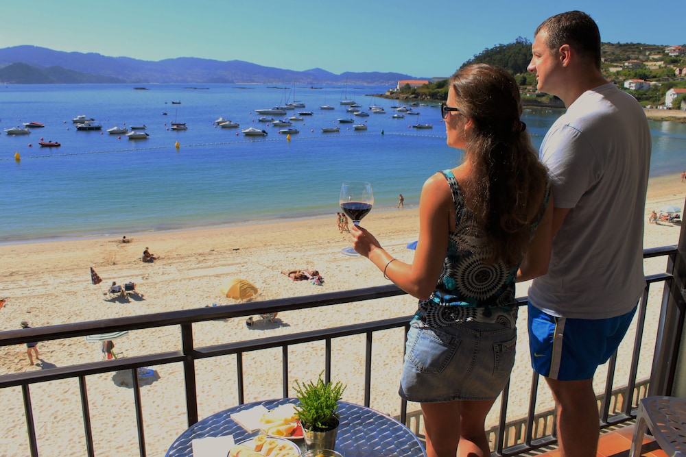 Superior Double or Twin Room, Balcony, Beach View