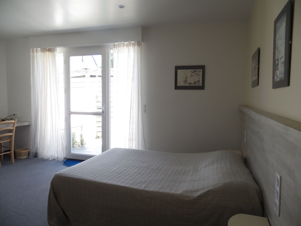 Standard Quadruple Room photo 2