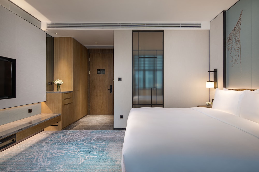Superior Premier King Room