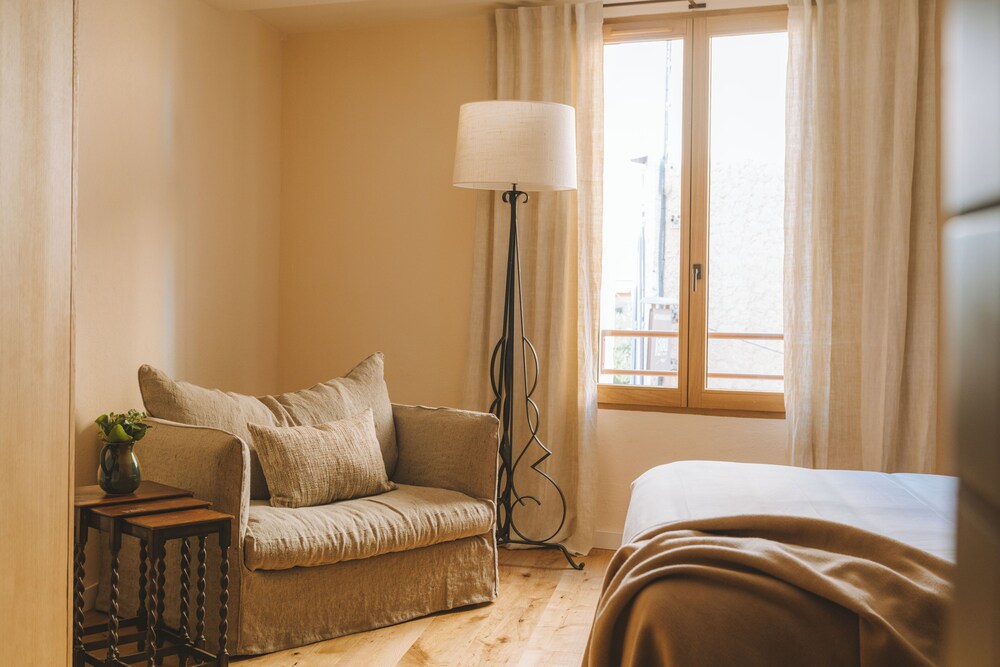 Triple Room, City View