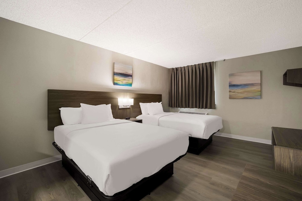 Room, 2 Double Beds, Accessible, Non Smoking - Photo 3
