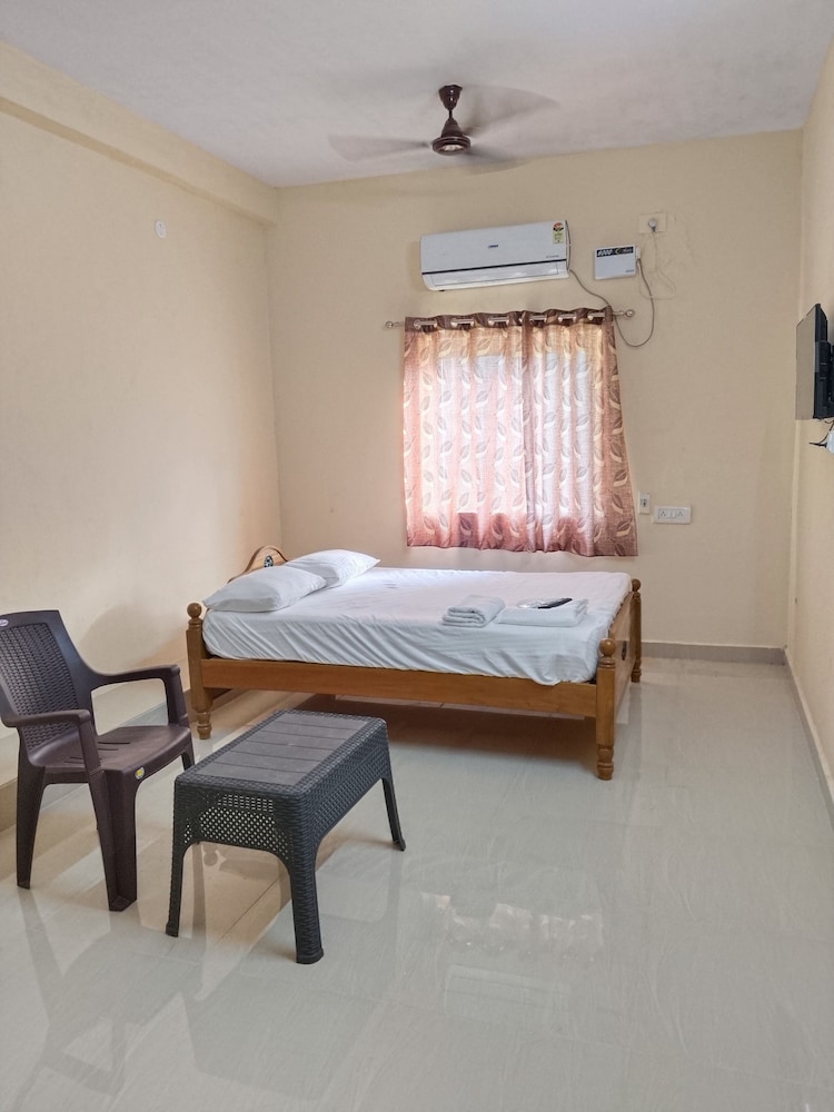 Deluxe Double or Twin Room, Balcony, Garden View