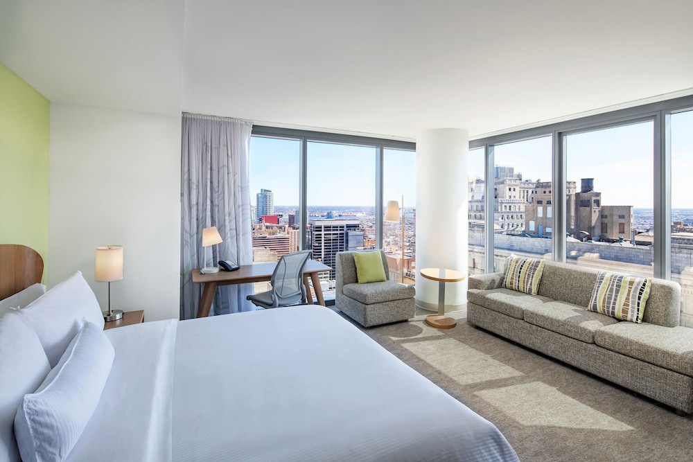 Suite, 1 King Bed, City View - Photo 6