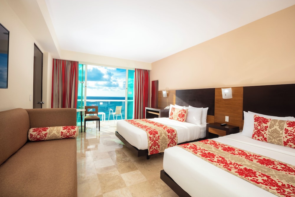 Krystal Club with Balcony Ocean View, Two Double Beds