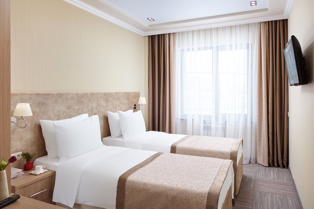 Standard Double or Twin Room photo 3