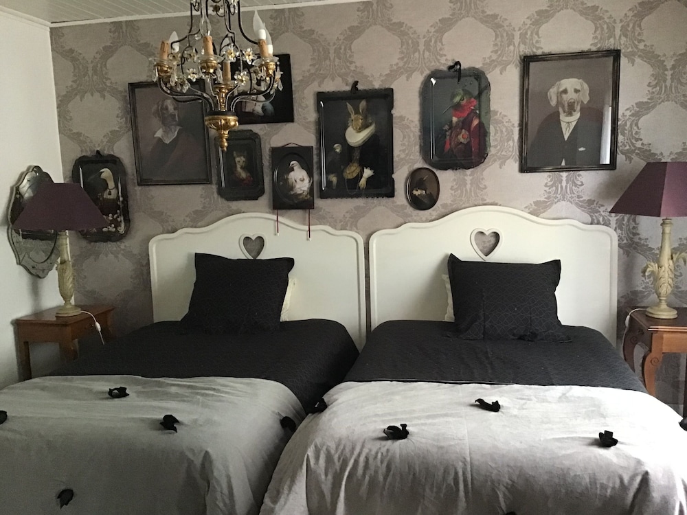 Twin Room, Ensuite (Cuir et Tabac) photo 1