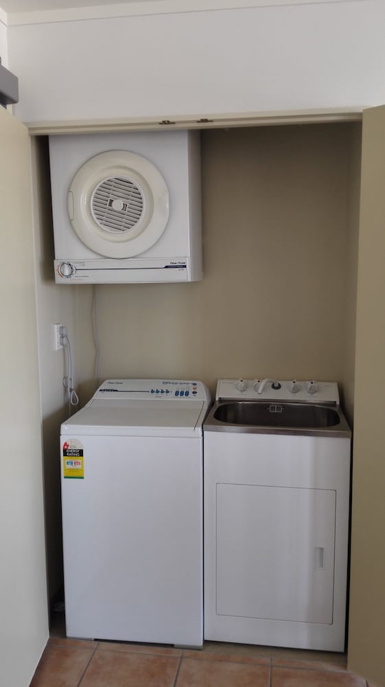 2 Bedroom Apartment (Ocean View) photo 2