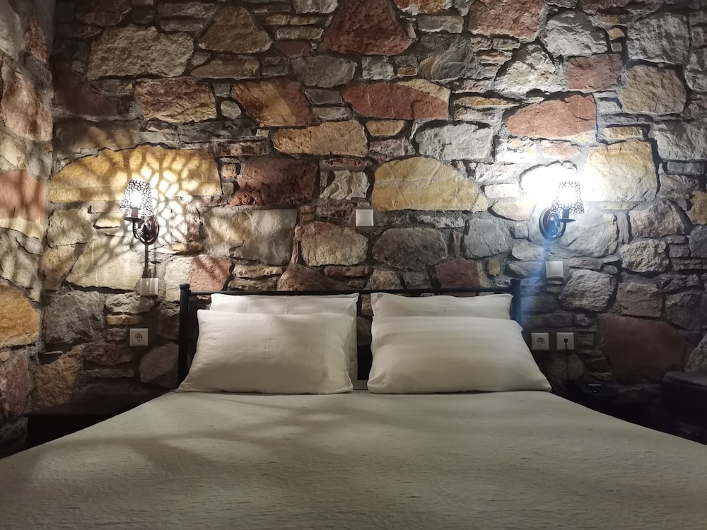 Economy Double or Twin Room, Non Smoking photo 1