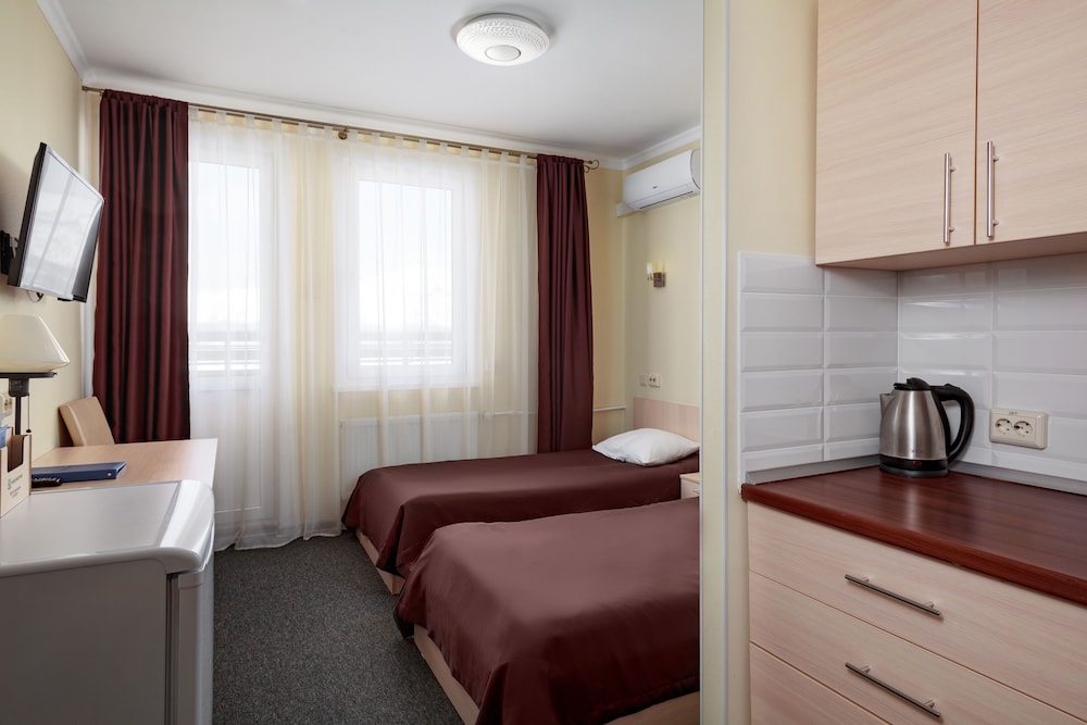 Standard Twin Room photo 2