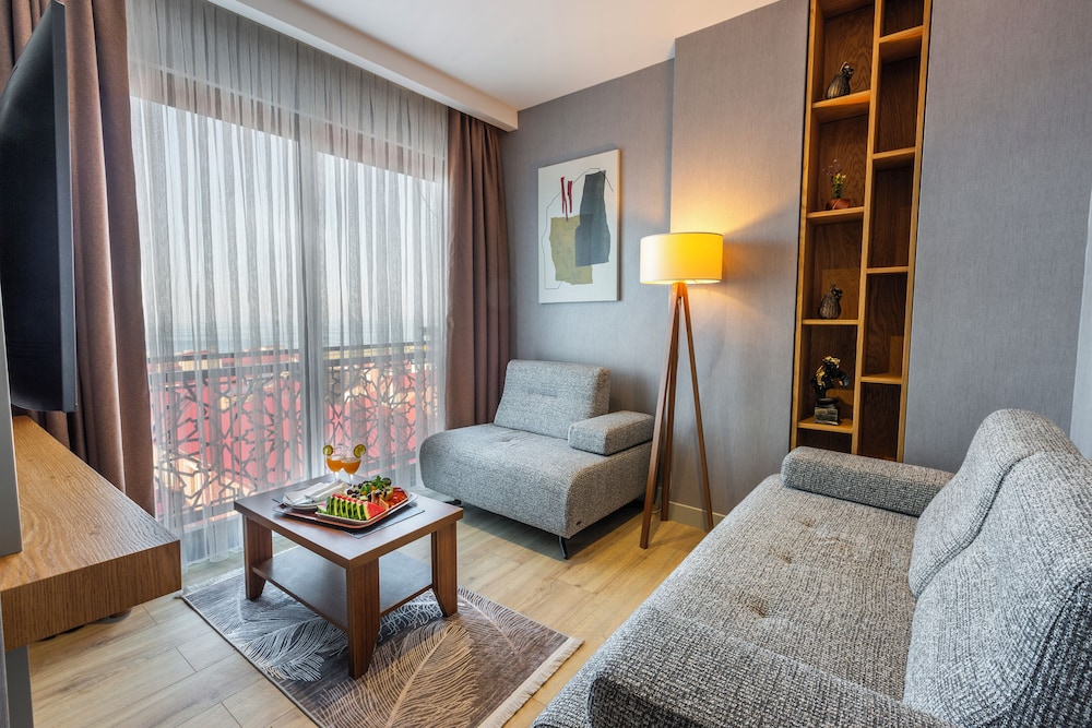 Deluxe Suite photo 1