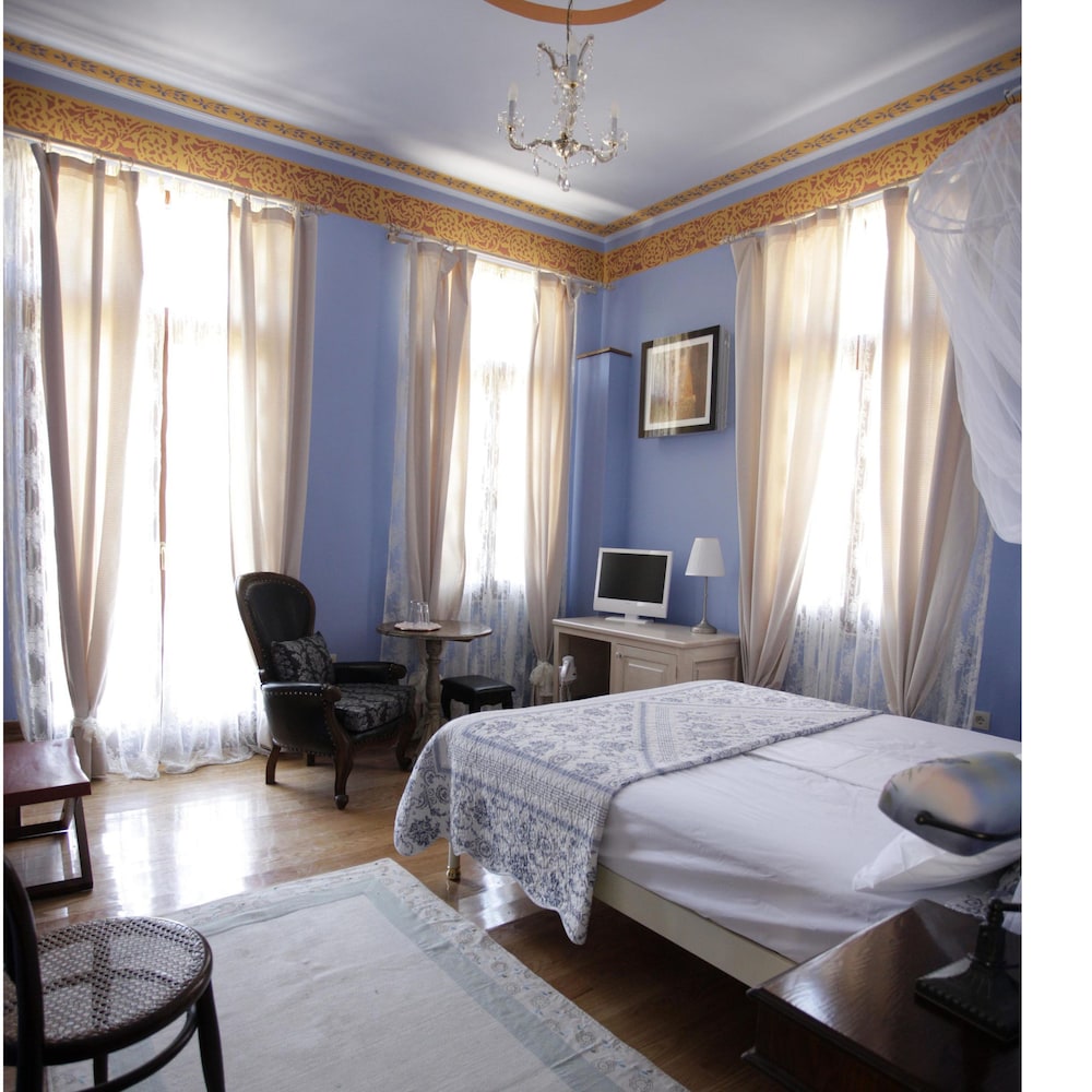 Double Room, 1 King Bed