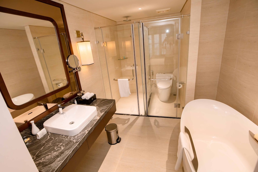 Luxury Suite photo 3