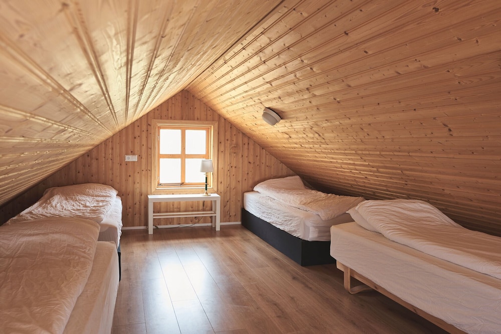 Comfort Cabin, 4 Bedrooms photo 2