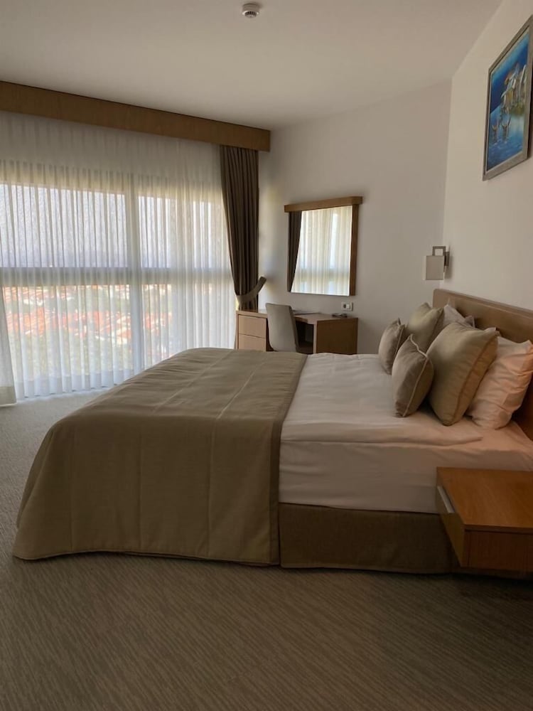 Executive Suite, Balcony, Sea View - Photo 2