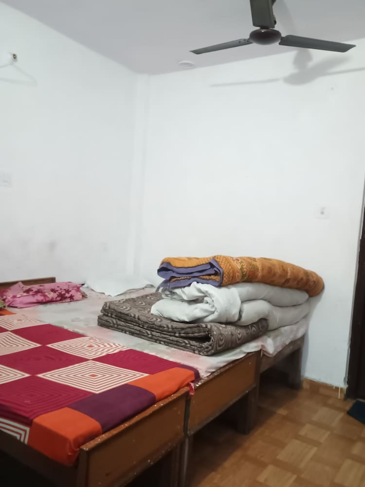 Basic Triple Room