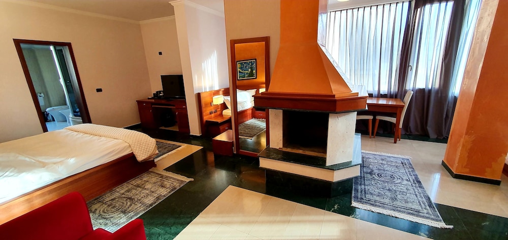 Family Studio Suite