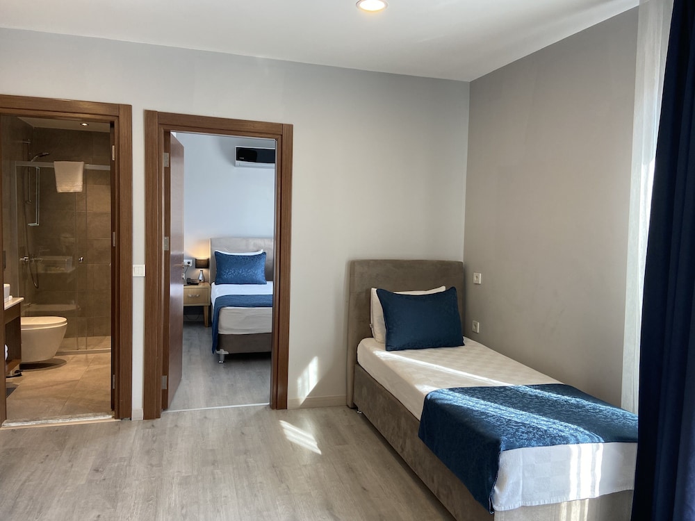 Business Triple Room, 1 Bedroom, Lanai